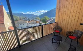 Mesnerhof Chalet Mit Dolomitenblick Und Kostenlosem Parken In Der Tiefgarage